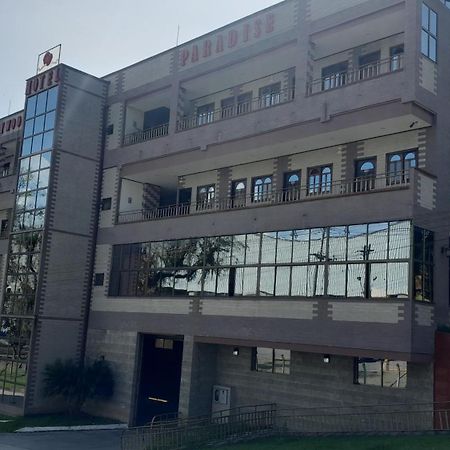 Hollywood Paradise Hotel Rionegro Bagian luar foto