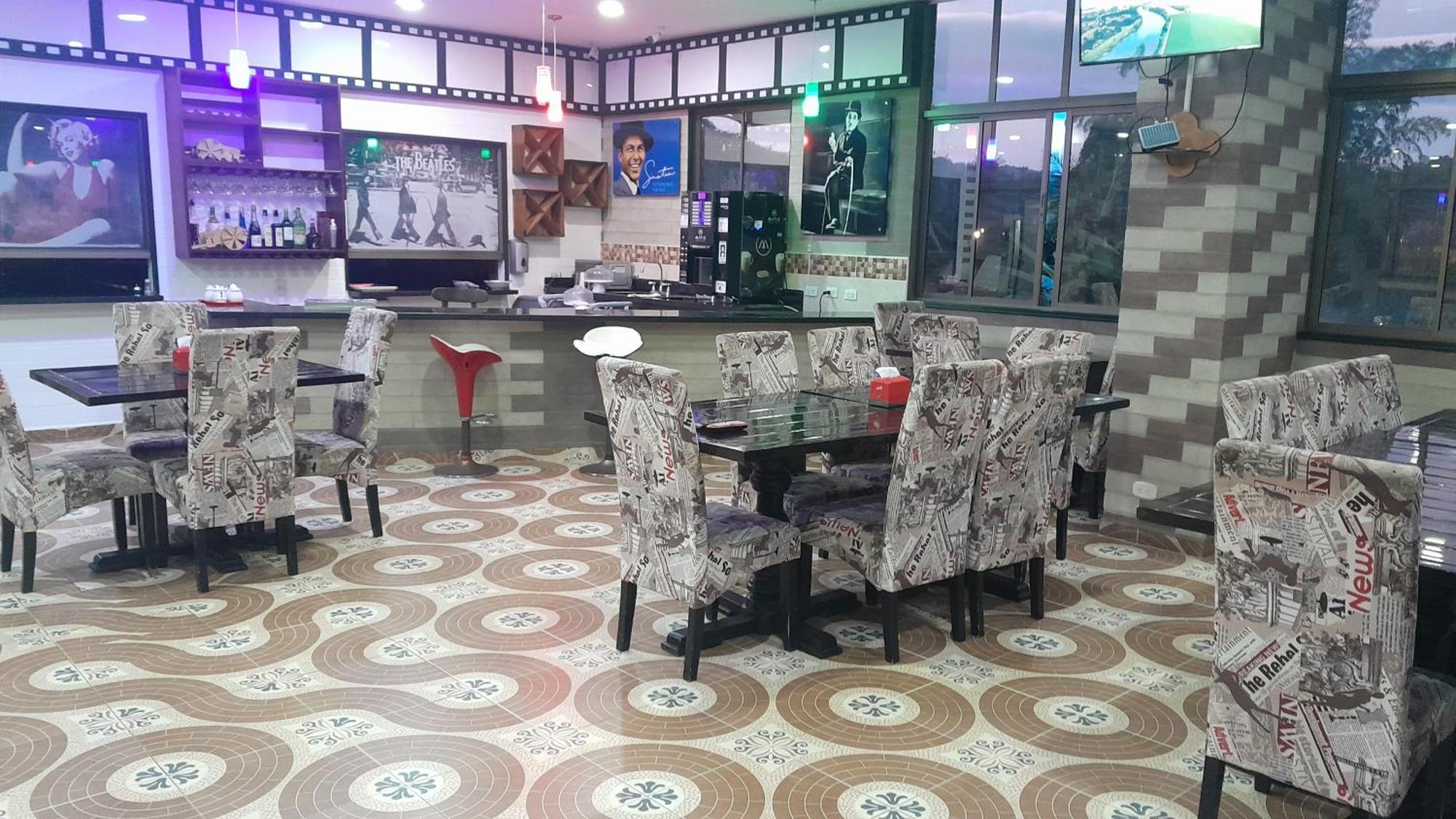Hollywood Paradise Hotel Rionegro Bagian luar foto