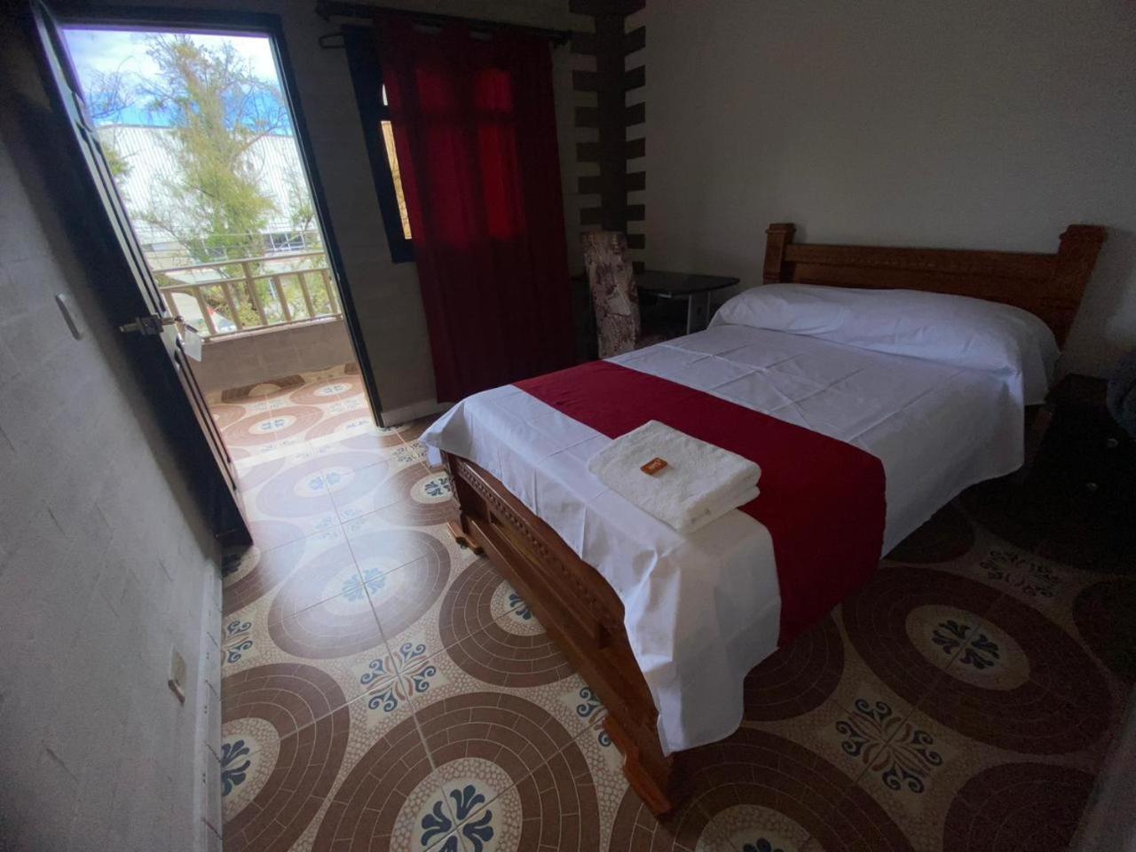 Hollywood Paradise Hotel Rionegro Bagian luar foto