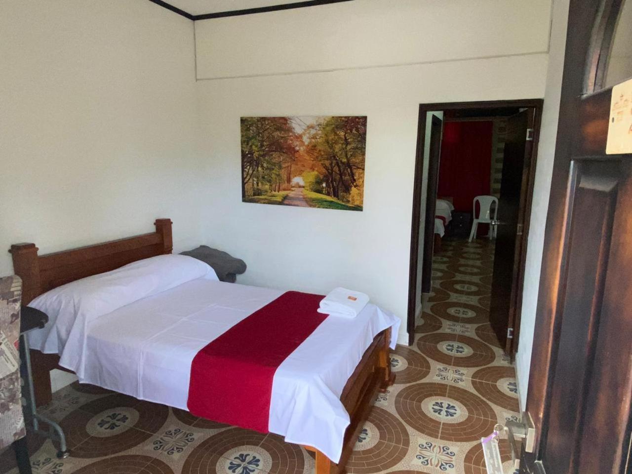 Hollywood Paradise Hotel Rionegro Bagian luar foto